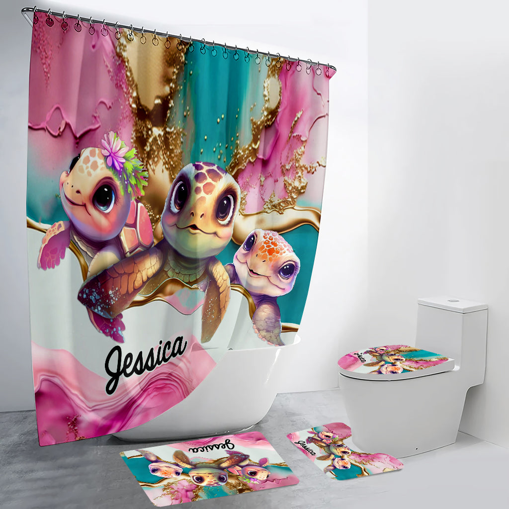 Ensemble rideau et tapis de bain personnalisés Salty Lil' Beach en forme de tortue