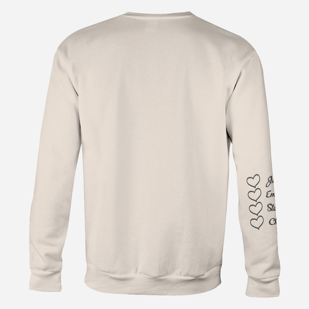 Cette grand-mère porte son cœur - Sweat à capuche personnalisé pour la fête des mères