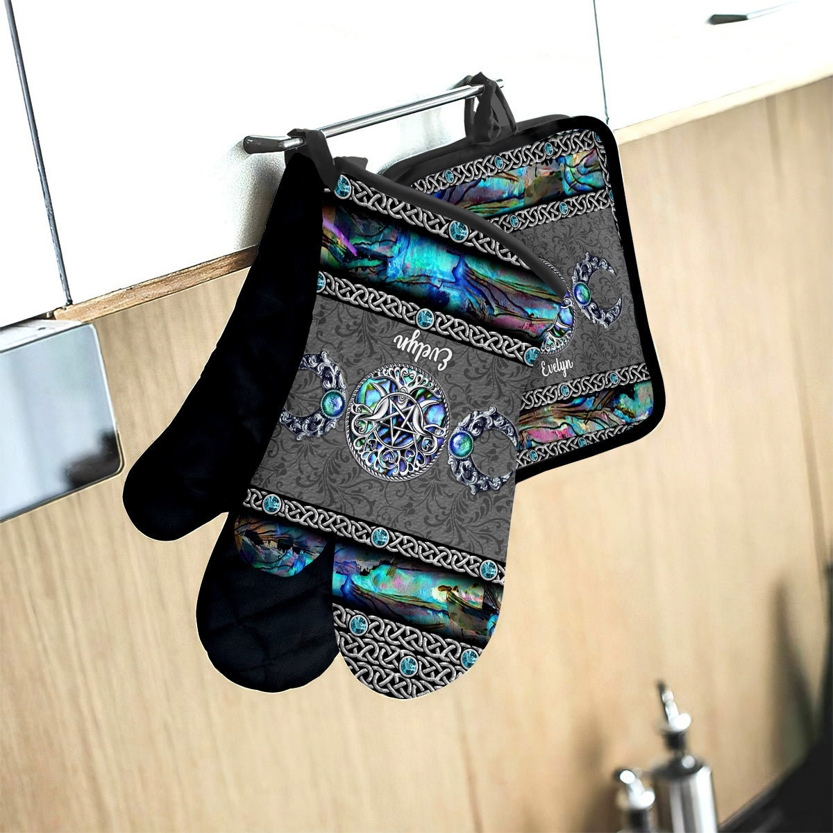 Recherchez la magie au quotidien - Ensemble de gants de cuisine et maniques personnalisés sur le thème des sorcières