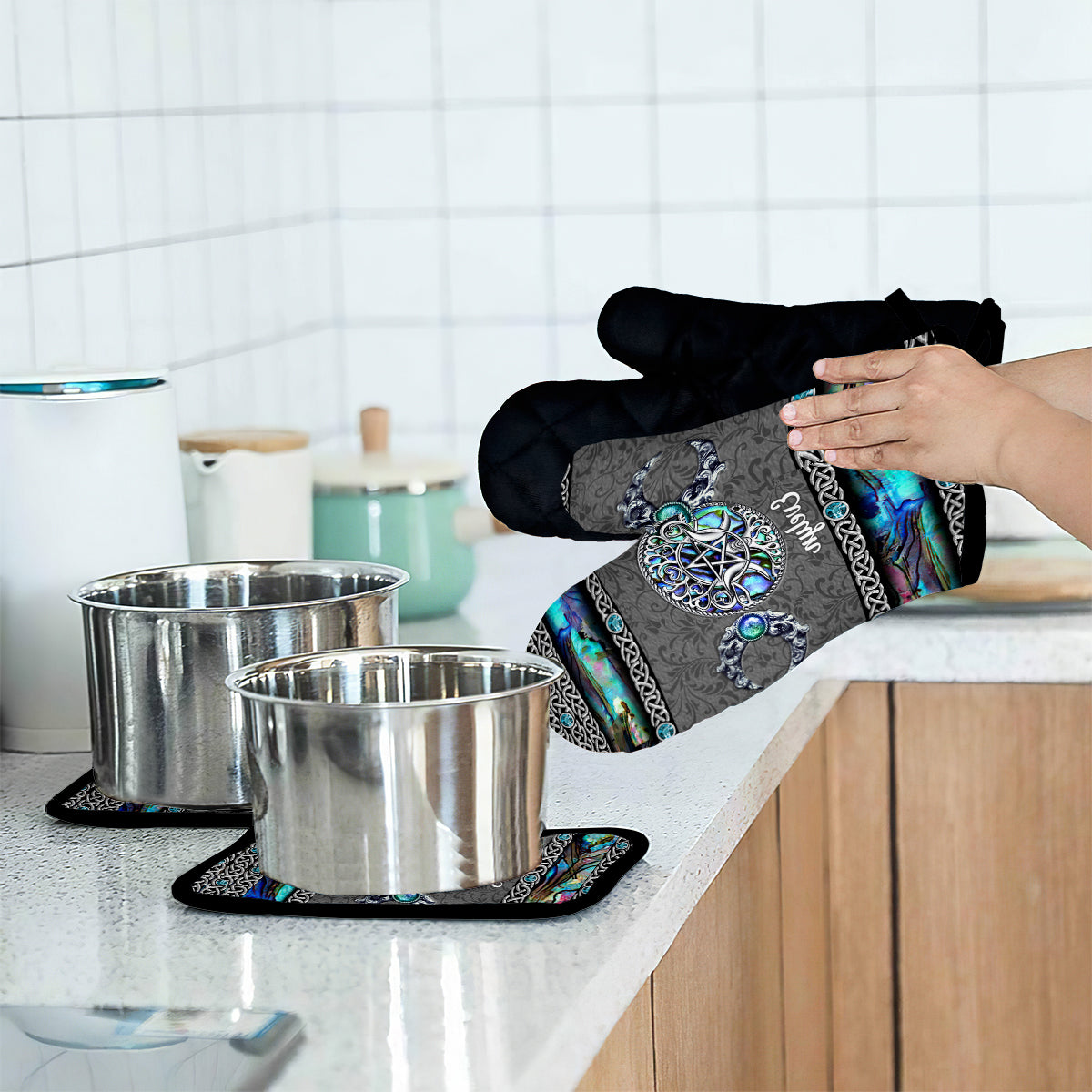 Recherchez la magie au quotidien - Ensemble de gants de cuisine et maniques personnalisés sur le thème des sorcières