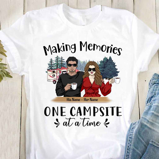 Juste nous deux en camping - T-shirt et sweat à capuche personnalisés