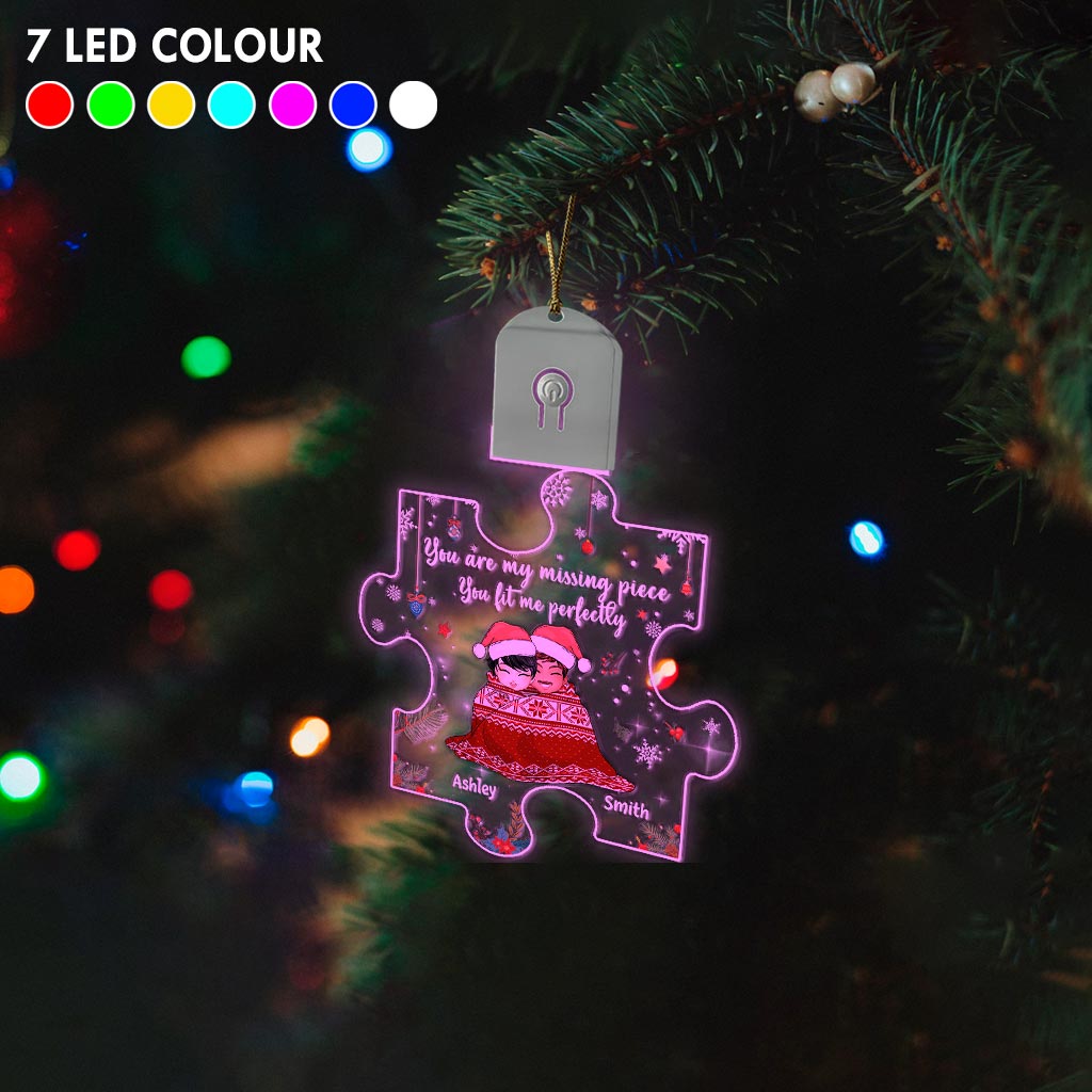 Tu es la pièce manquante de mon puzzle - Ornement de Noël personnalisé en acrylique LED en forme de couple, orné de LED.