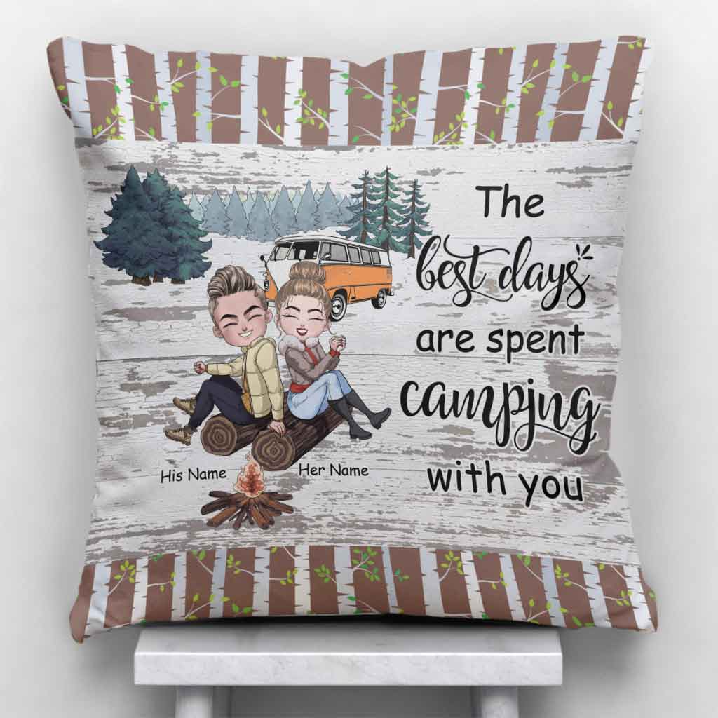 Les meilleurs jours sont ceux passés en camping avec vous - Coussin décoratif de camping personnalisé pour couples