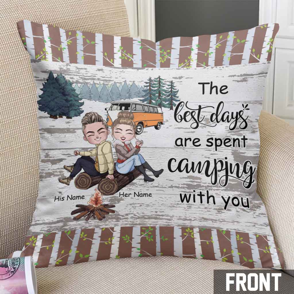 Les meilleurs jours sont ceux passés en camping avec vous - Coussin décoratif de camping personnalisé pour couples