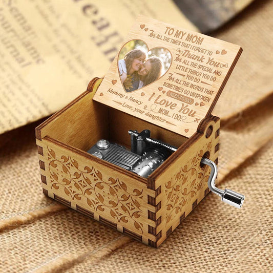 To My Mom - Personalized Mother's Day Mother Hand Crank Music Box