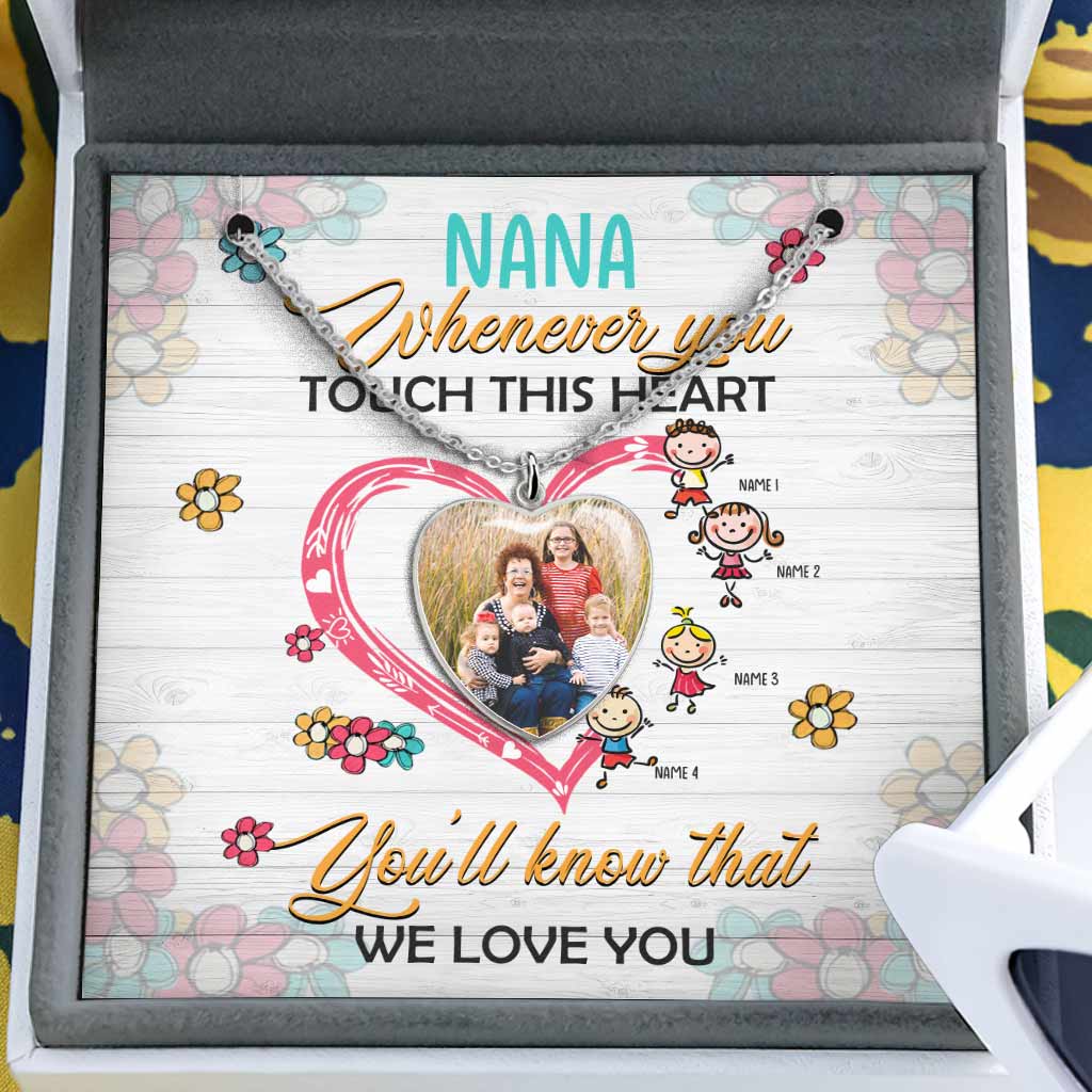 Chaque fois que tu touches ce cœur - Collier pendentif cœur personnalisé pour la fête des mères et pour grand-mère