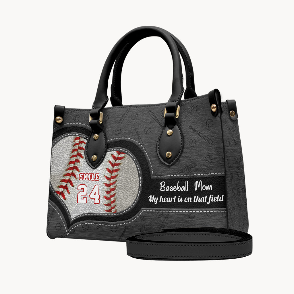 Mon cœur est sur ce terrain - Sac à main en cuir personnalisé de baseball