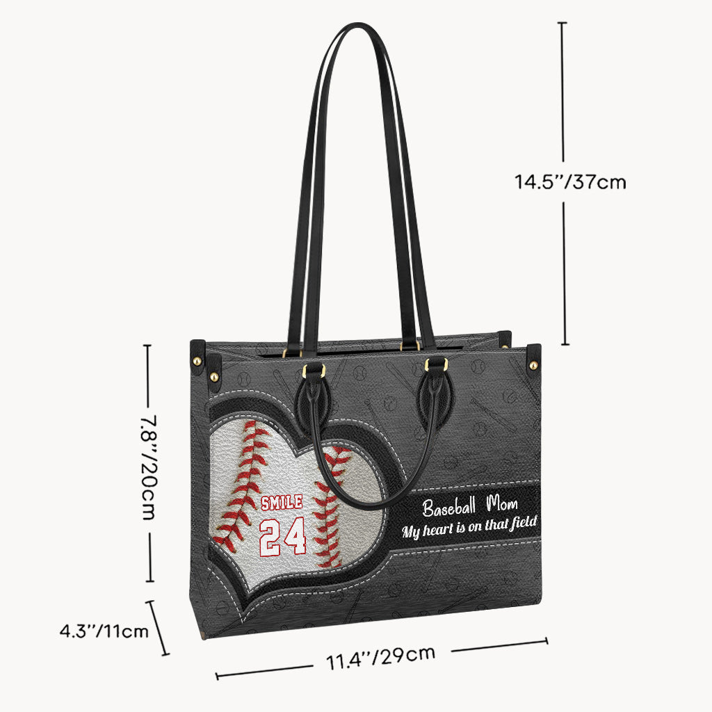 Mon cœur est sur ce terrain - Sac à main en cuir personnalisé de baseball