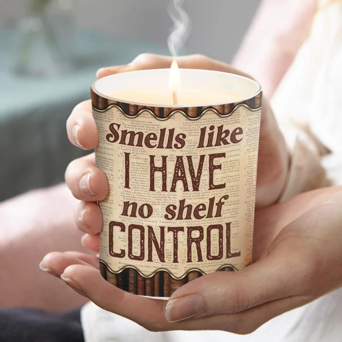 « Senteur de mon désordre » - Bougie personnalisée en forme de livre avec couvercle en bois