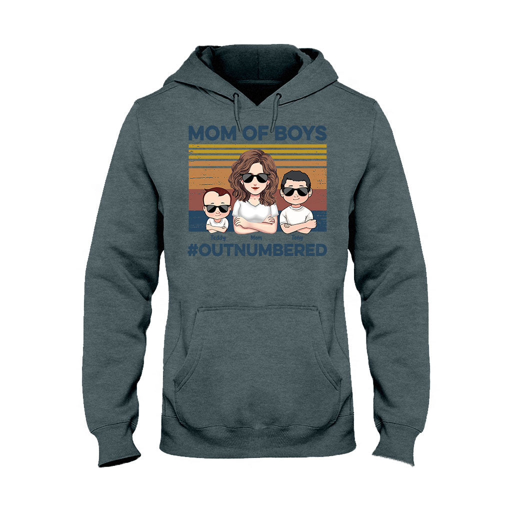 Maman de garçons en infériorité numérique - T-shirt et sweat à capuche personnalisés pour la fête des mères