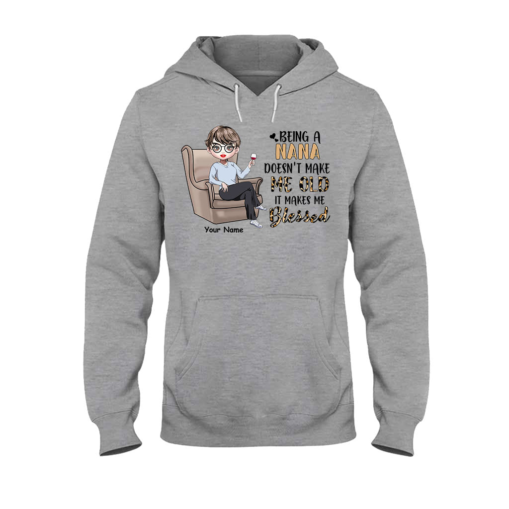 Être grand-mère ne me vieillit pas - T-shirt et sweat à capuche personnalisés pour la fête des mères