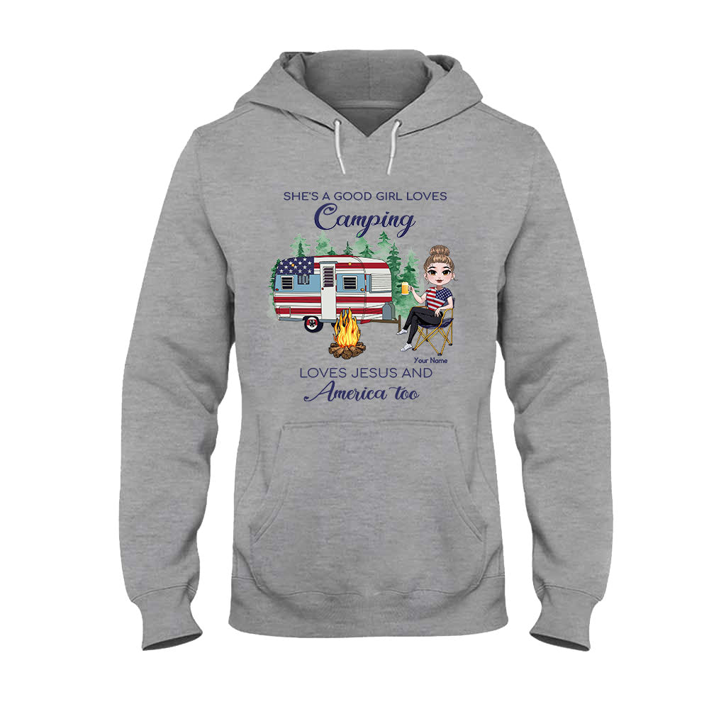 C'est une gentille fille qui adore le camping - T-shirt et sweat à capuche personnalisés pour la fête de l'Indépendance