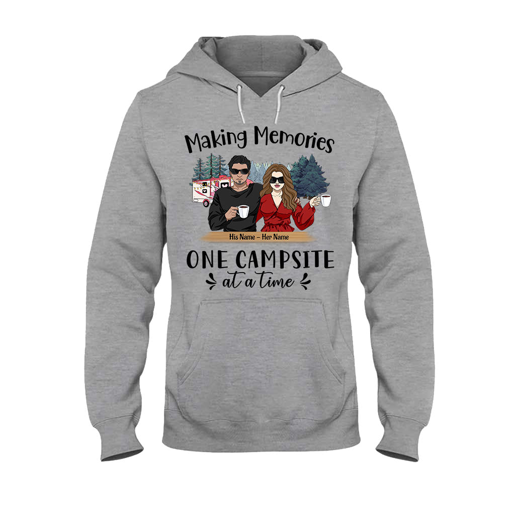 Juste nous deux en camping - T-shirt et sweat à capuche personnalisés