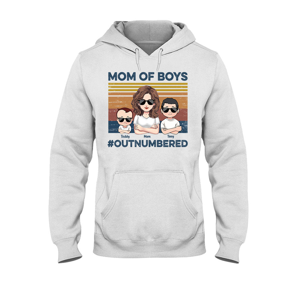 Maman de garçons en infériorité numérique - T-shirt et sweat à capuche personnalisés pour la fête des mères
