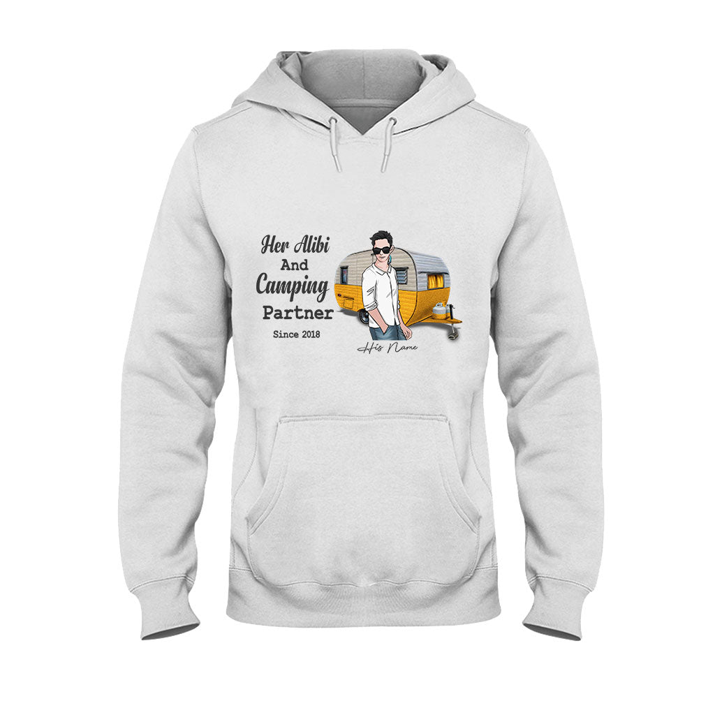 Son alibi et son partenaire de camping - T-shirt et sweat à capuche personnalisés pour couple