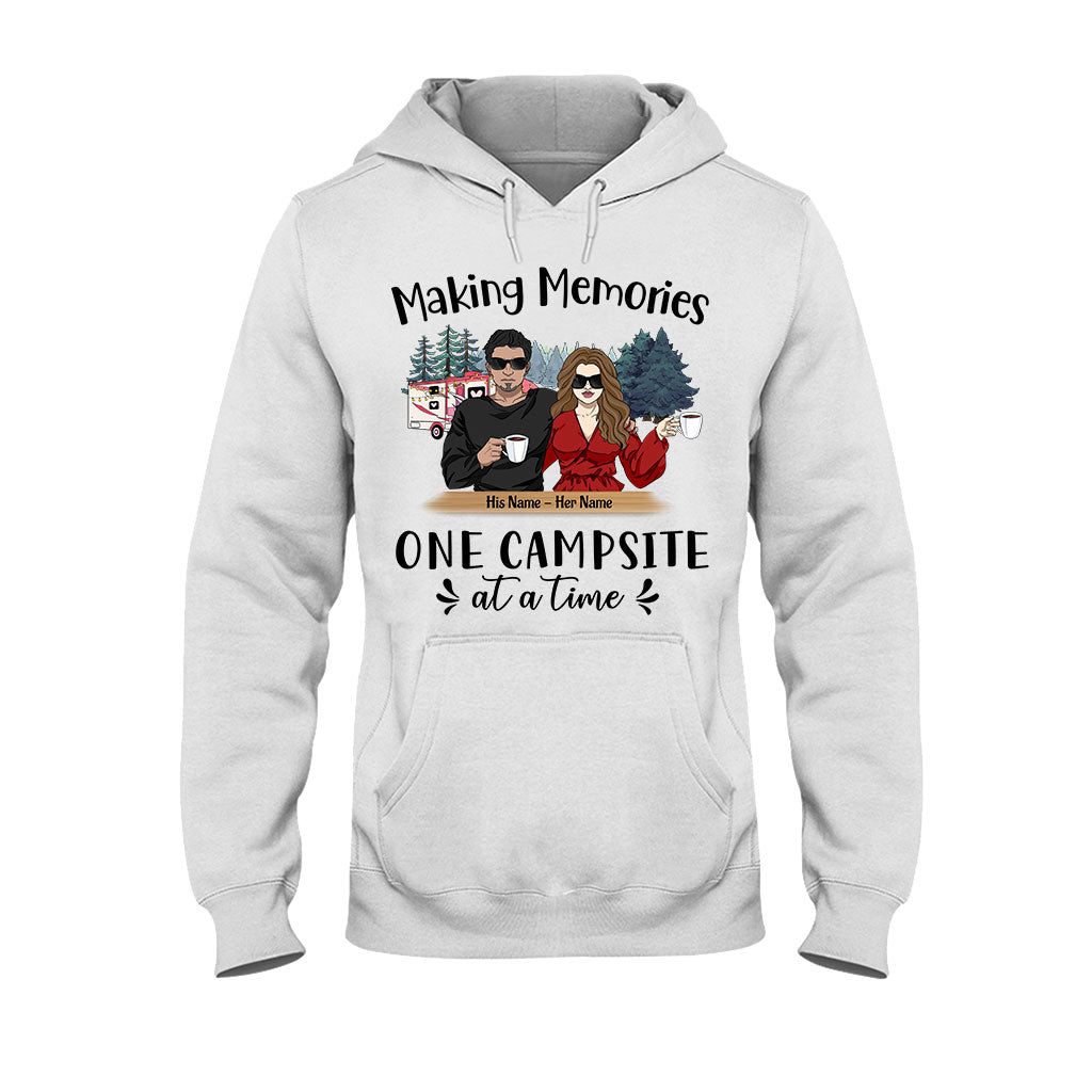 Juste nous deux en camping - T-shirt et sweat à capuche personnalisés