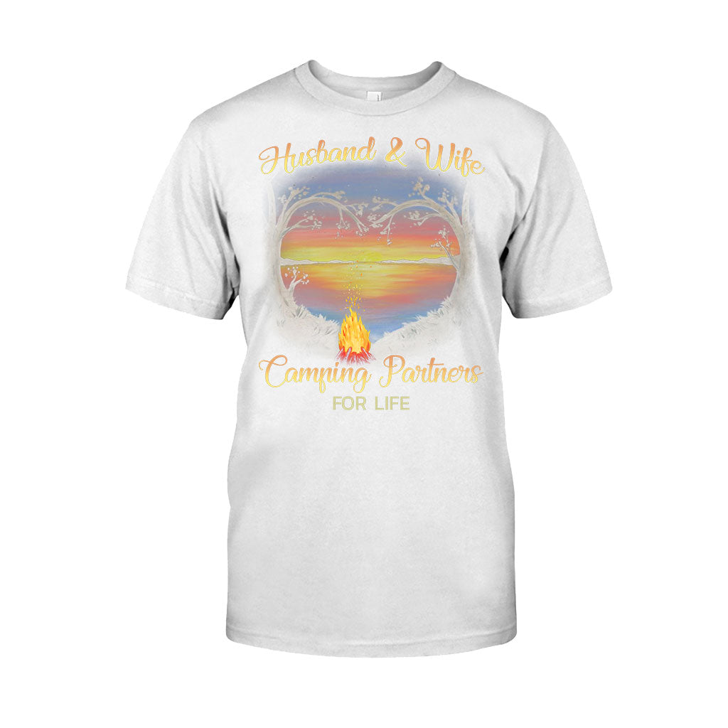 T-shirt et sweat à capuche « Mari et femme, partenaires de camping pour la vie » - 1121