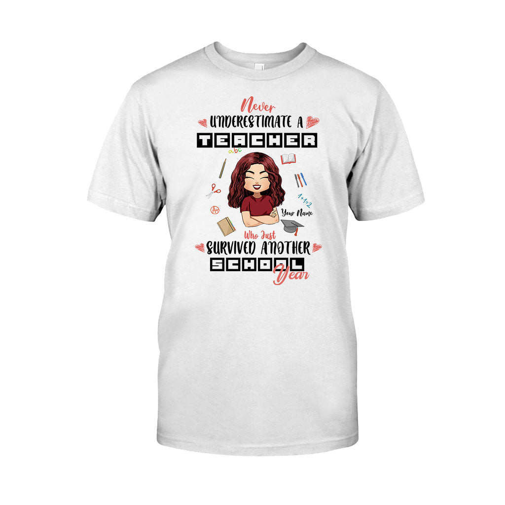 Ne sous-estimez jamais un enseignant - T-shirt et sweat à capuche personnalisés