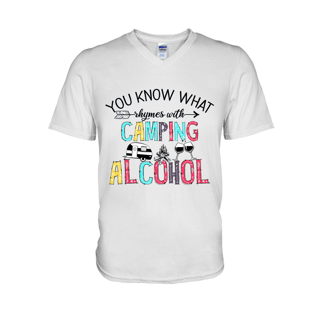 Vous savez ce qui rime avec camping ? – T-shirt et sweat à capuche 112021
