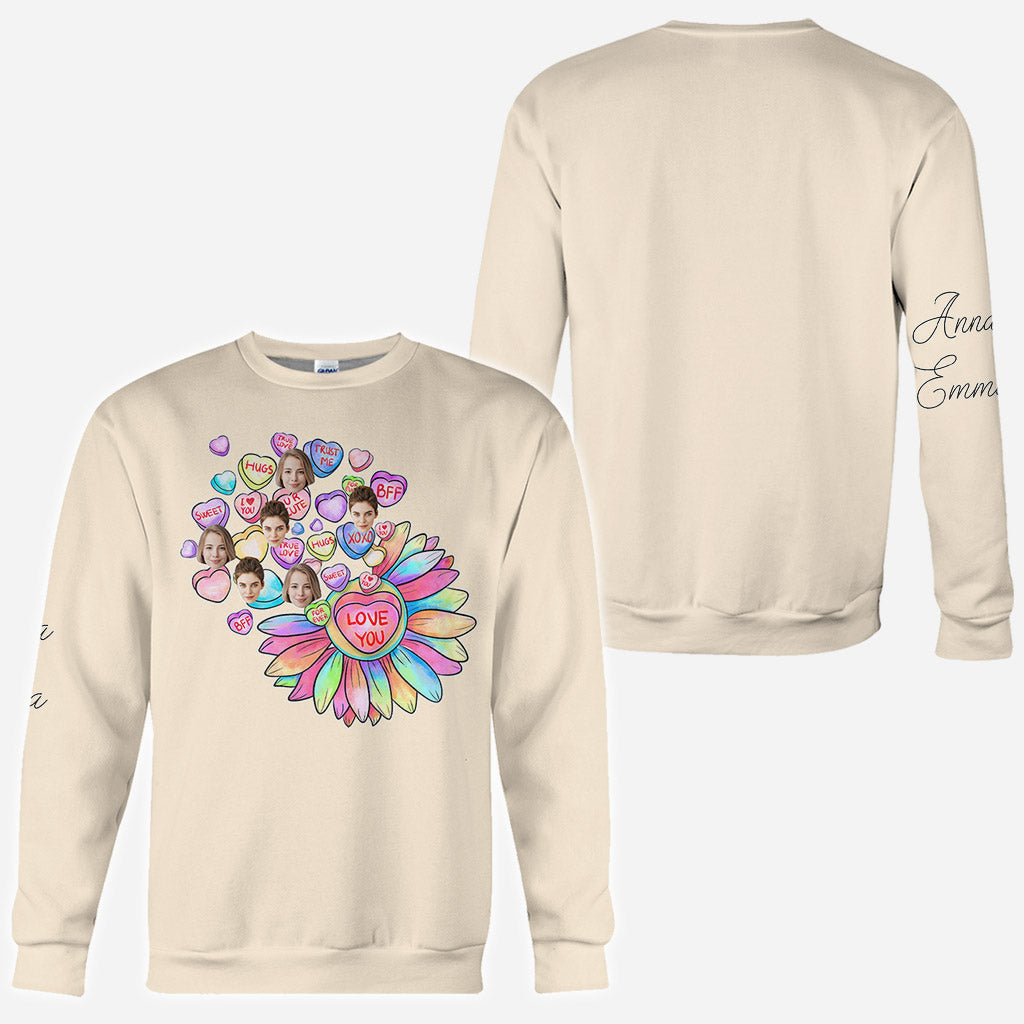 T-shirt personnalisé « Meilleure amie » avec cœur, bonbon et fleur, et visage