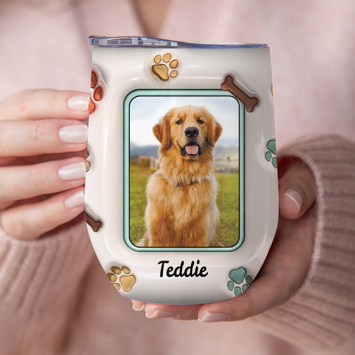 On ne boit pas seul quand le chien est à la maison - Gobelet à vin personnalisé pour chien