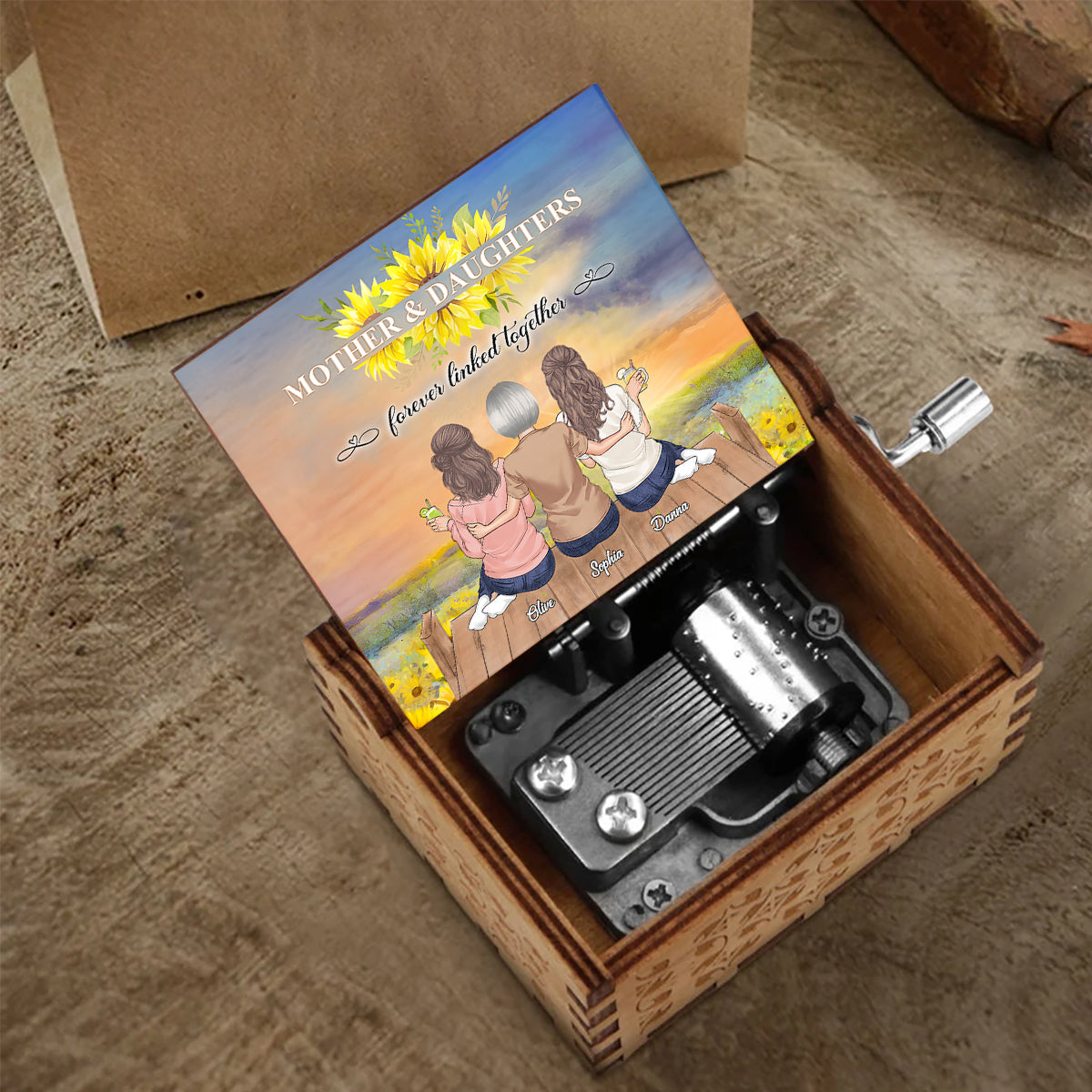 Mother And Daughters - Personalized Mother Hand Crank Music Box