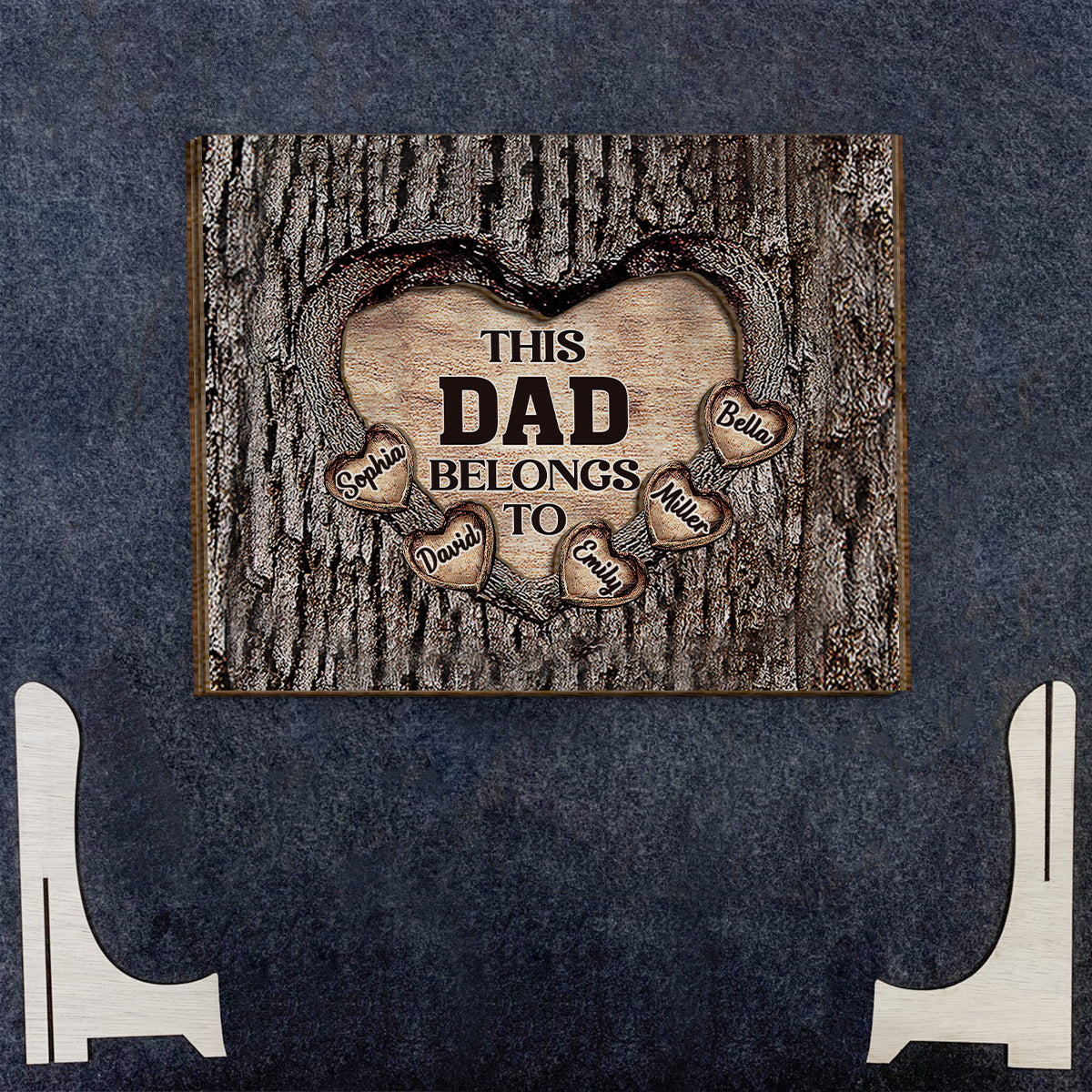 Ce cœur en bois « Papa, Maman, Grand-mère, Grand-père » appartient à… - Plaque en bois personnalisée pour papa (2 couches)