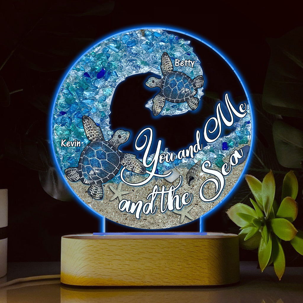 Toi et moi à la plage - Socle lumineux personnalisé en forme de couple