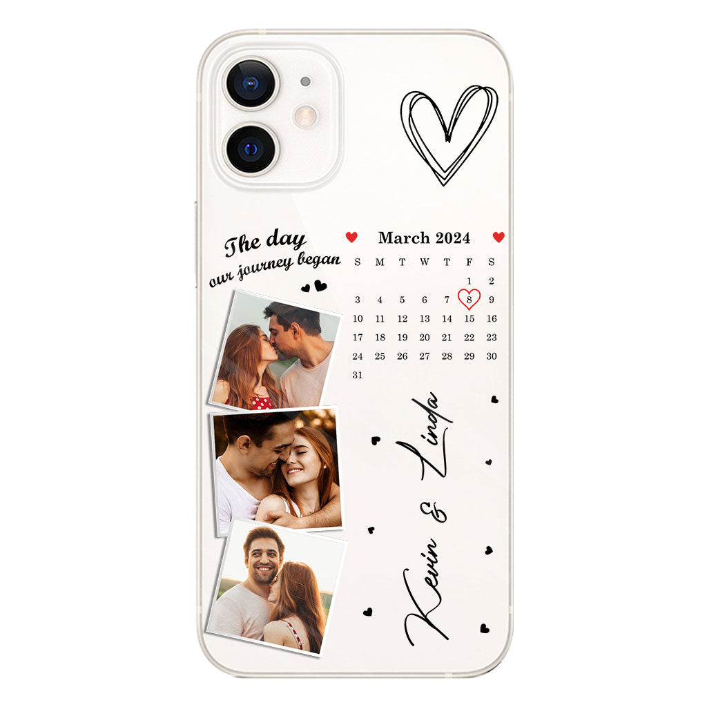 Photos et calendrier personnalisés « Le jour où notre histoire a commencé » - Coque de téléphone transparente personnalisée pour couple