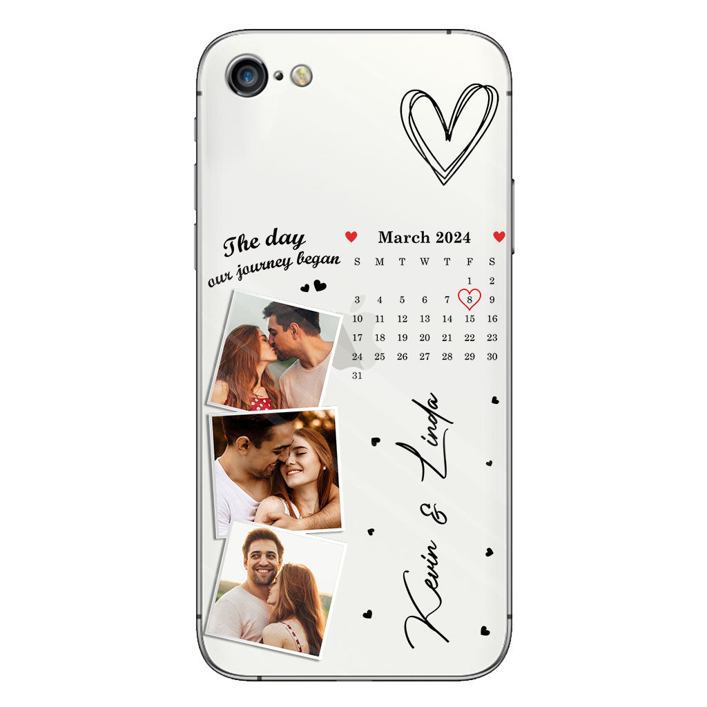 Photos et calendrier personnalisés « Le jour où notre histoire a commencé » - Coque de téléphone transparente personnalisée pour couple