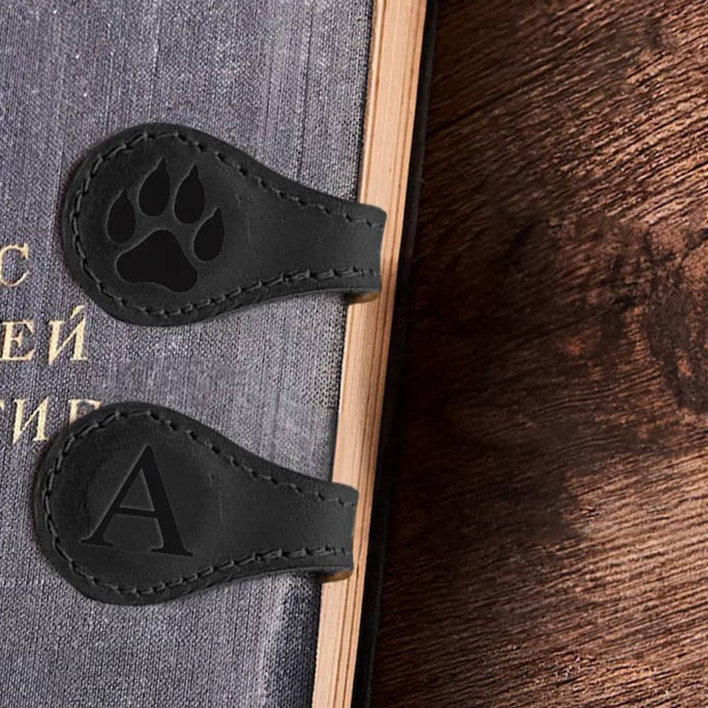 Initiales personnalisées - Marque-page magnétique en cuir