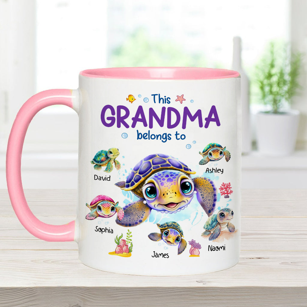 Cette tasse personnalisée « Grand-mère, Nana, Gigi » appartient à Mamie Nana Gigi.