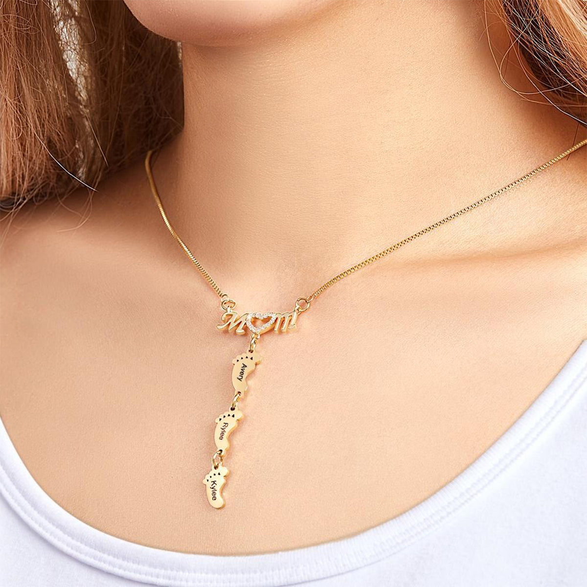 Collier personnalisé avec gravure des pieds de bébé - Collier pour maman