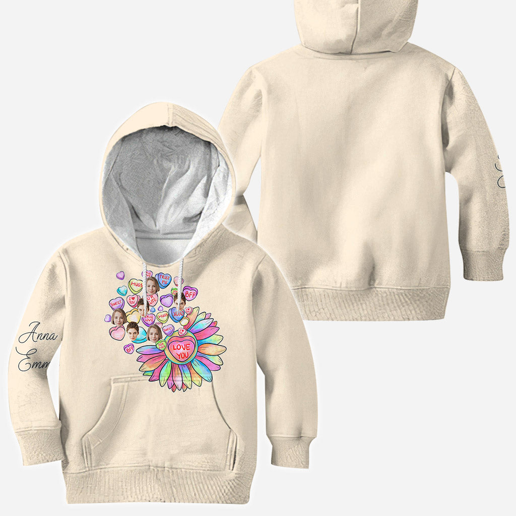 T-shirt personnalisé « Meilleure amie » avec cœur, bonbon et fleur, et visage