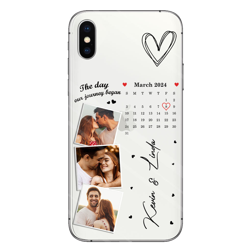 Photos et calendrier personnalisés « Le jour où notre histoire a commencé » - Coque de téléphone transparente personnalisée pour couple