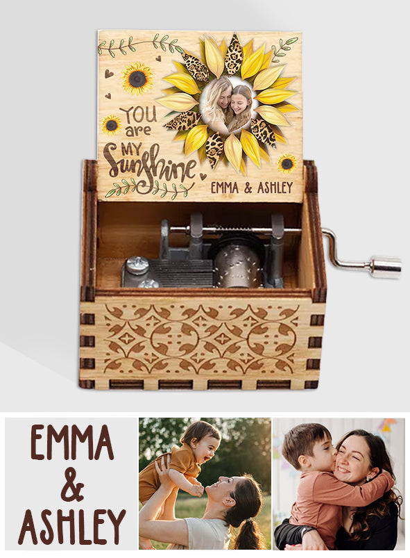 You Are My Sunshine - Personalized Mother Hand Crank Music Box