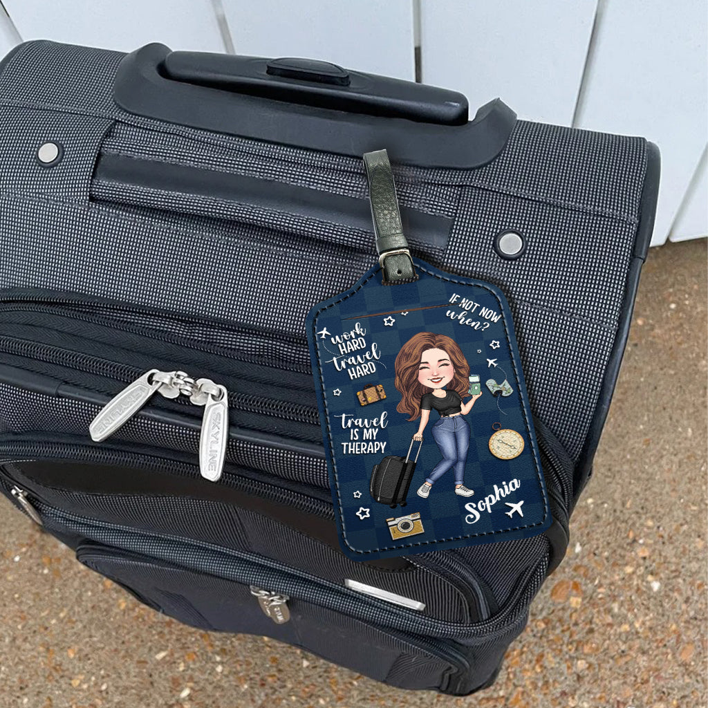 Voyager est ma thérapie - Étiquette à bagages de voyage personnalisée en cuir