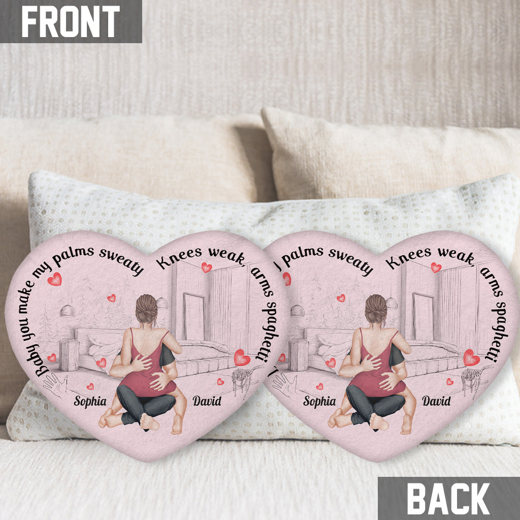 Bébé, tu me fais transpirer les paumes - Coussin personnalisé en forme de couple