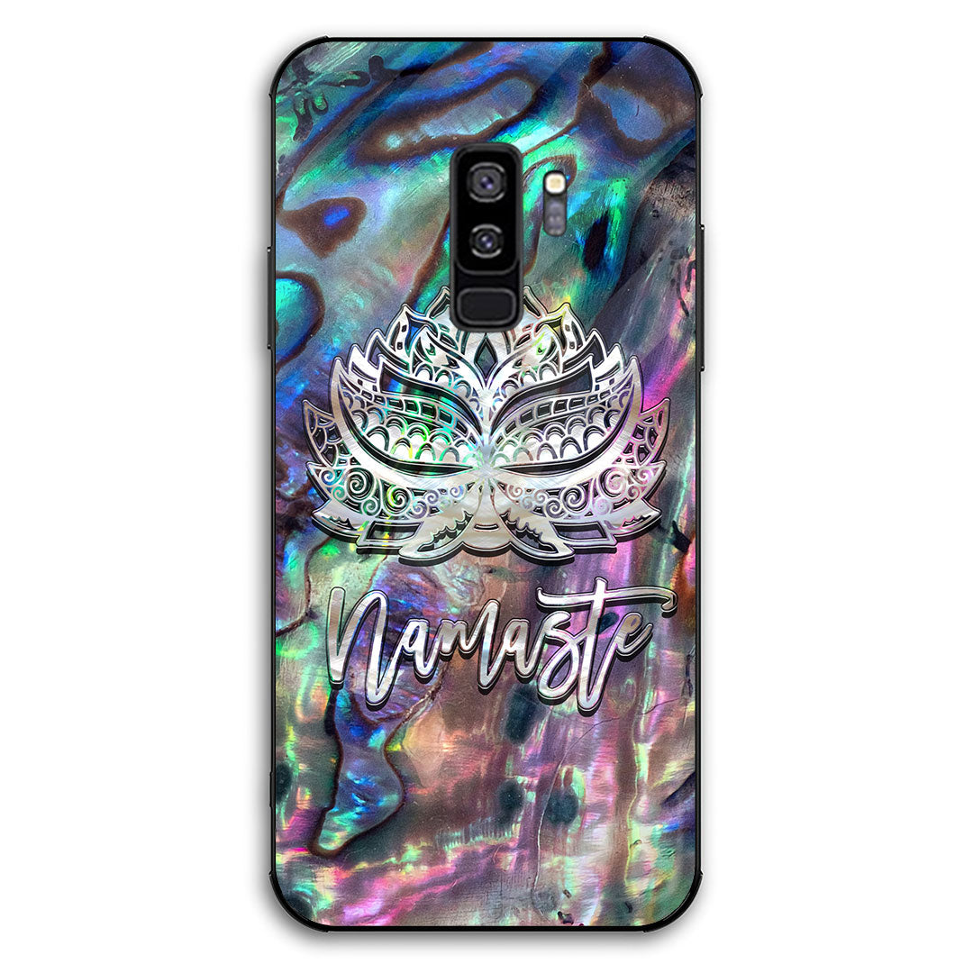Coque de téléphone imprimée motif coquillage Namaste