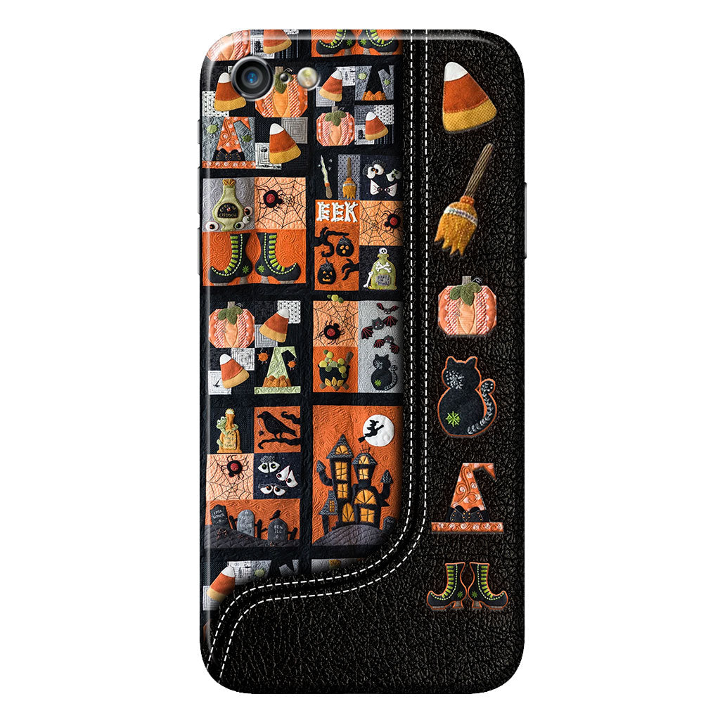 Mon balai est cassé, alors maintenant je fais du patchwork. Coque de téléphone personnalisée Halloween
