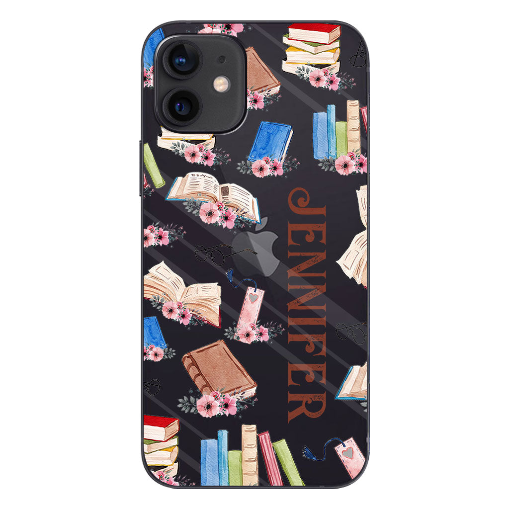 Une fille qui aime les livres - Coque de téléphone transparente personnalisée avec un livre