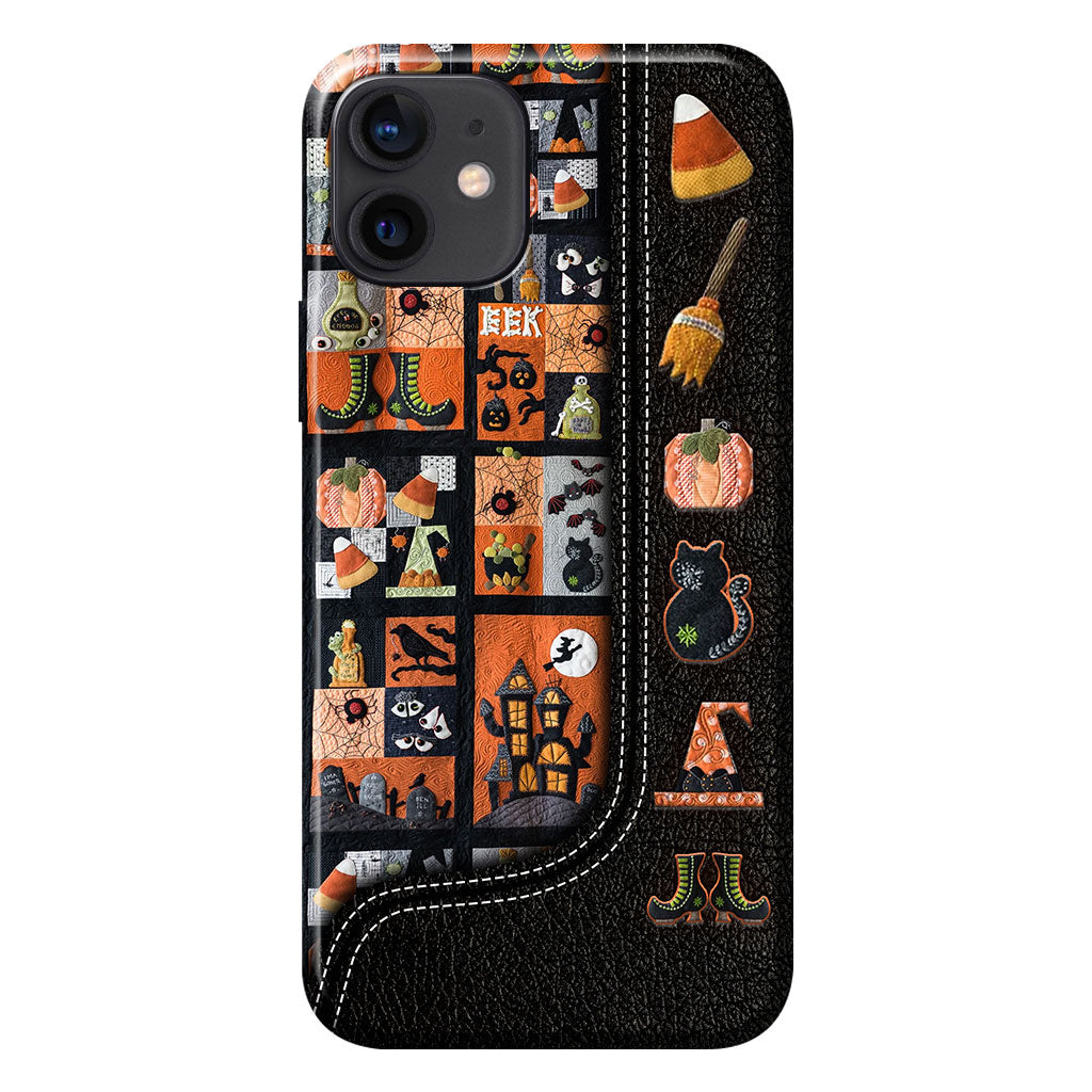 Mon balai est cassé, alors maintenant je fais du patchwork. Coque de téléphone personnalisée Halloween