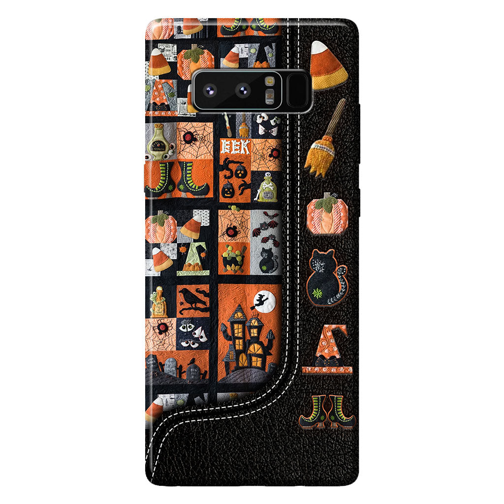 Mon balai est cassé, alors maintenant je fais du patchwork. Coque de téléphone personnalisée Halloween